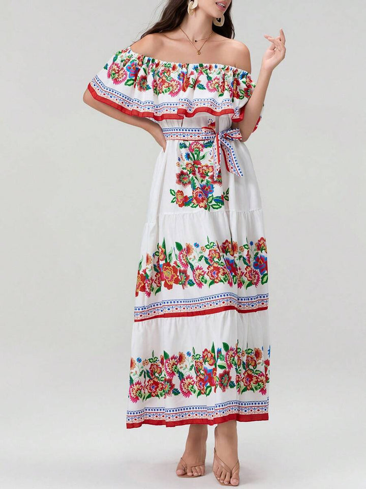 Dame Maxikjole med off-shoulder design og blomstrende applikationer Stilla