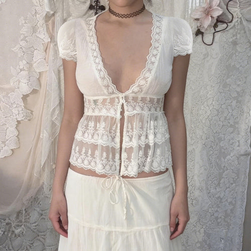 Damen Spitzenbluse mit Rüschendetails und tiefem V-Ausschnitt Skovae