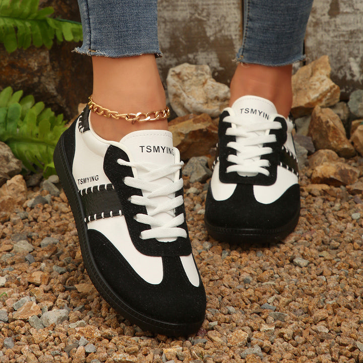 Dame Sporty Sneakers med moderigtigt design og blød sål Stilla