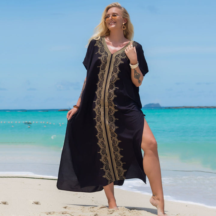 Dame Strandkaftan med kunstnerisk gyldent broderidesign og sidelange slids Stilla