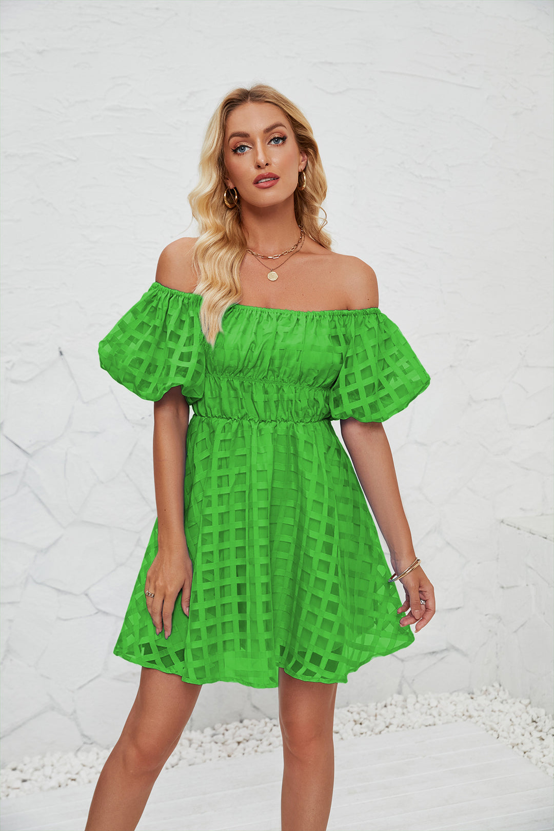 Dame Off-Shoulder Minikjole med ruffledetaljer og elastisk talje Stilla