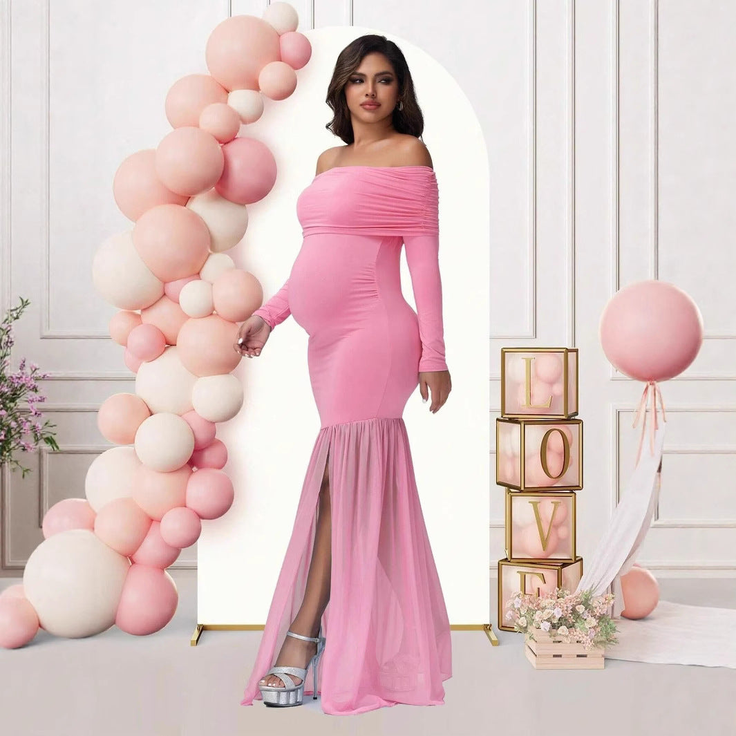 Dame Elegant gravidkjole med off-shoulder design og flydende nederdel Stilla