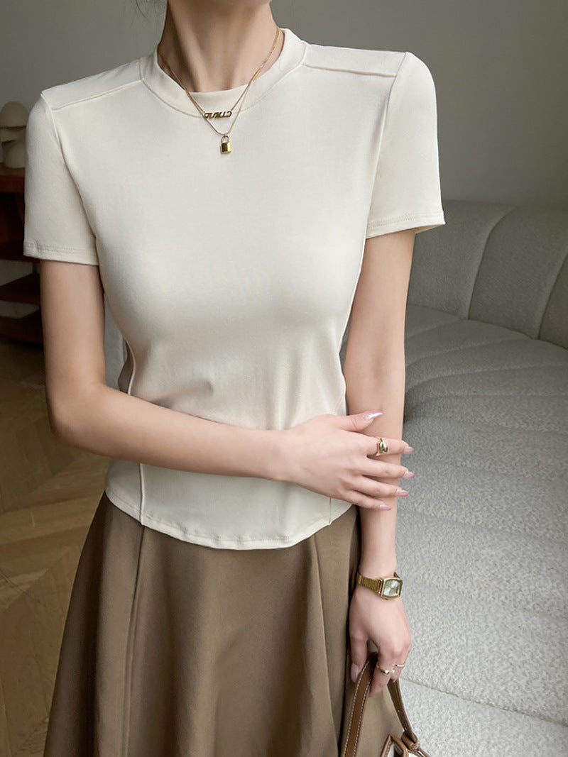 Dame figursyet T-shirt med kort arm og elastisk materiale Stilla