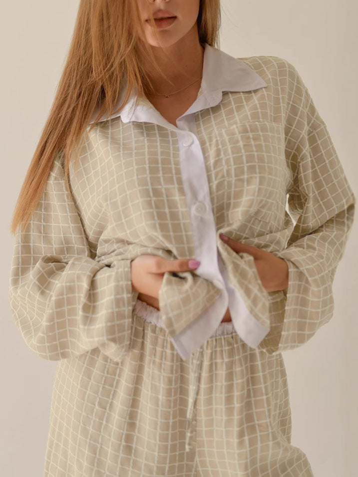 Dame pyjamasæt med elegant ternet mønster og afslappet snit Stilla