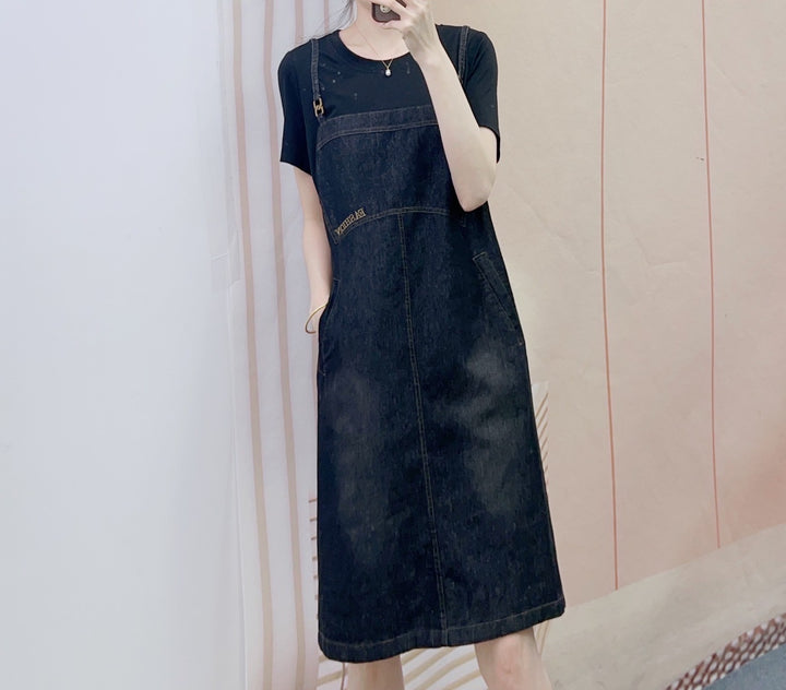 Dame Casual Jeanskjole i kraftig denim stil med praktiske lommer og justerbare stropper Stilla