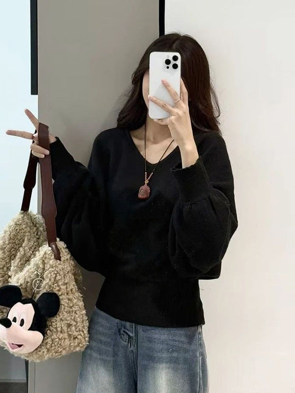 Kvinders moderne sweater med V-hals og valgfri bælte Stilla