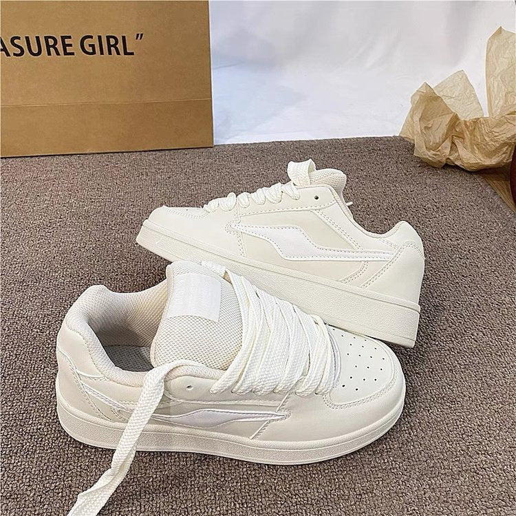 Dame Sporty Sneakers lavet af åndbart kunstlæder med skridsikker sål og polstret indtræd Stilla
