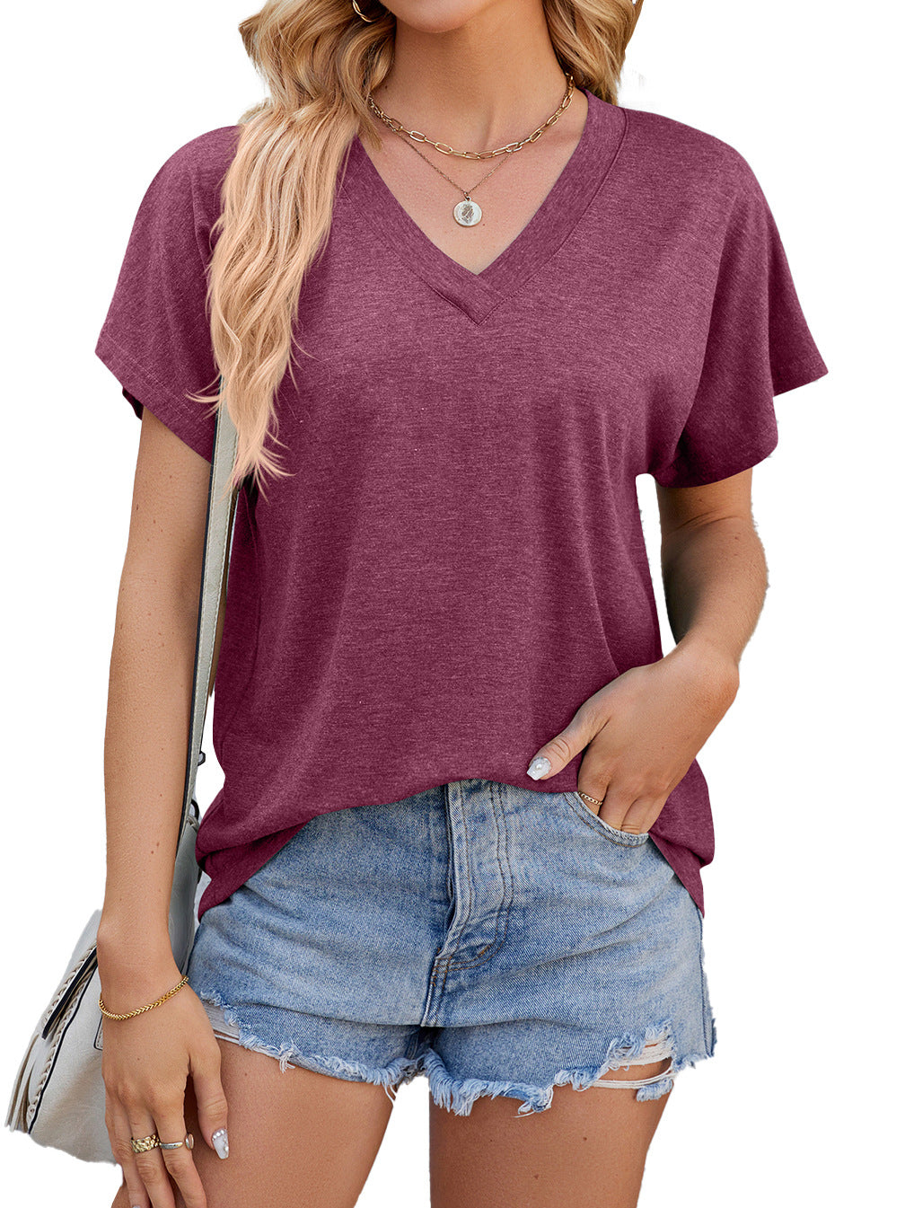 Dame afslappet V-hals T-shirt i blød bomuldsblanding med oversized snit Stilla