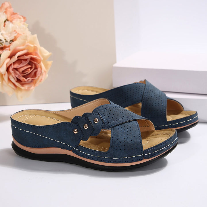 Dame Komfortable Pantofler med fashionable remdesign og ergonomisk fodseng Stilla