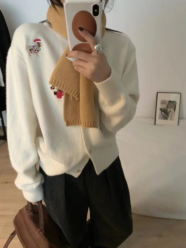 Dame cardigan med farverigt broderi design og elegant snit Stilla