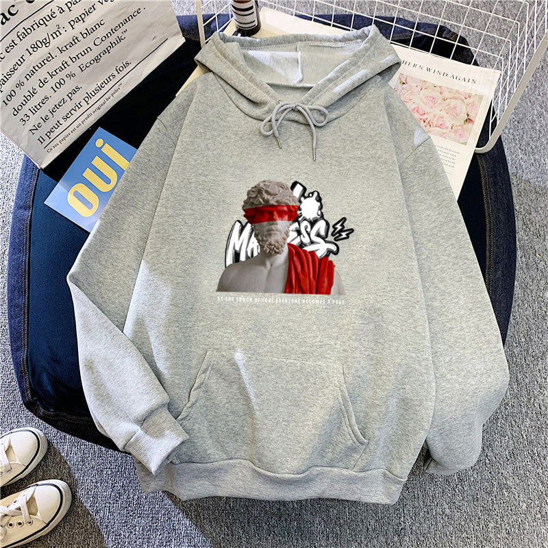 Kvinders hoodie med moderne grafisk print og inspirerende tekst Skovae