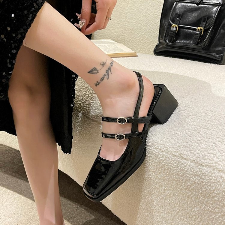 Dame Slingback-Pumper med smart dobbelt rem og glitrende overflade Stilla