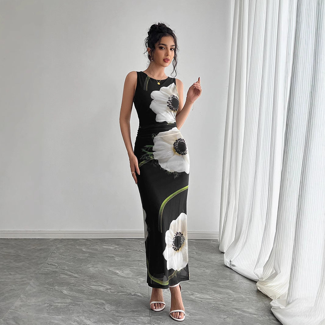 Dame elegant maxikjole med blomsterprint og figursyet silhuet Stilla
