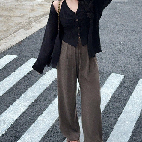 Kvinders stilfulde cardigan med elegante knapdetaljer og afslappet pasform Stilla