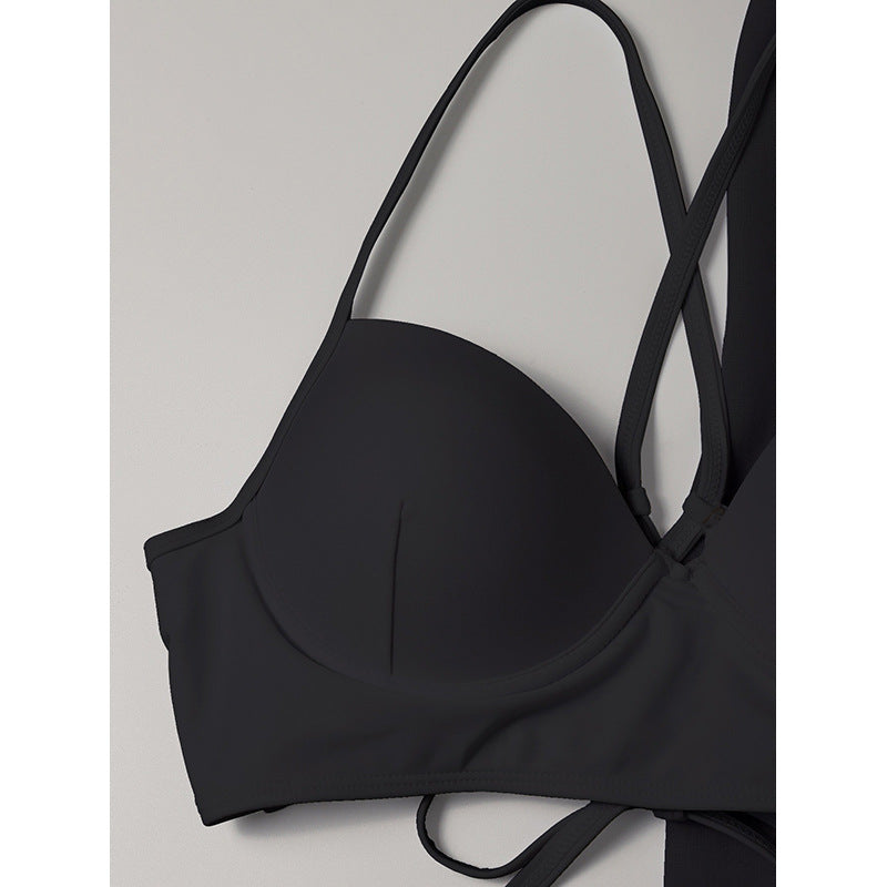 Dame bikini-sæt med elegant indpakningsskørt Skovae