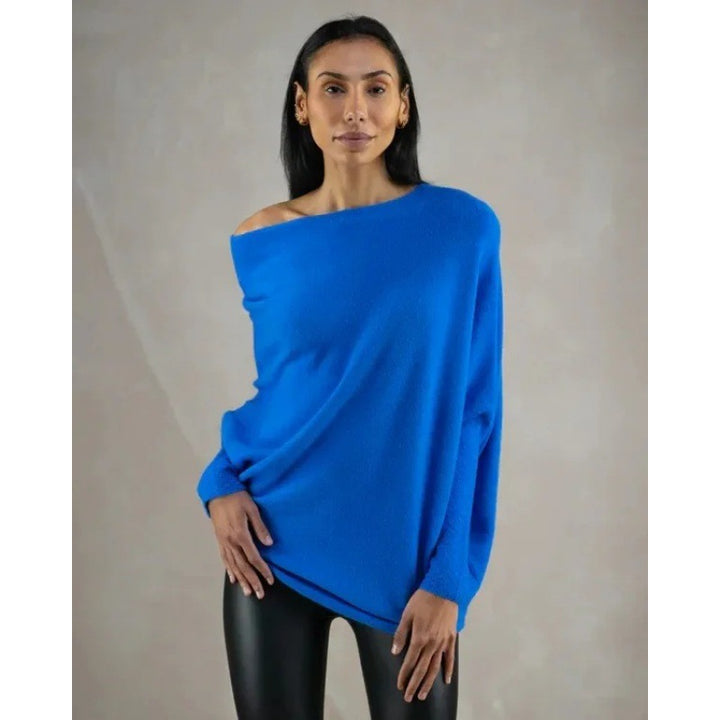 Dame plus size sweater med elegant snit og asymmetrisk detaljer Stilla