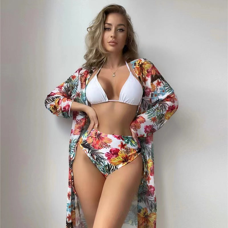 Dame bikini-sæt med blomsterhøjtalje og elegant overdel Stilla