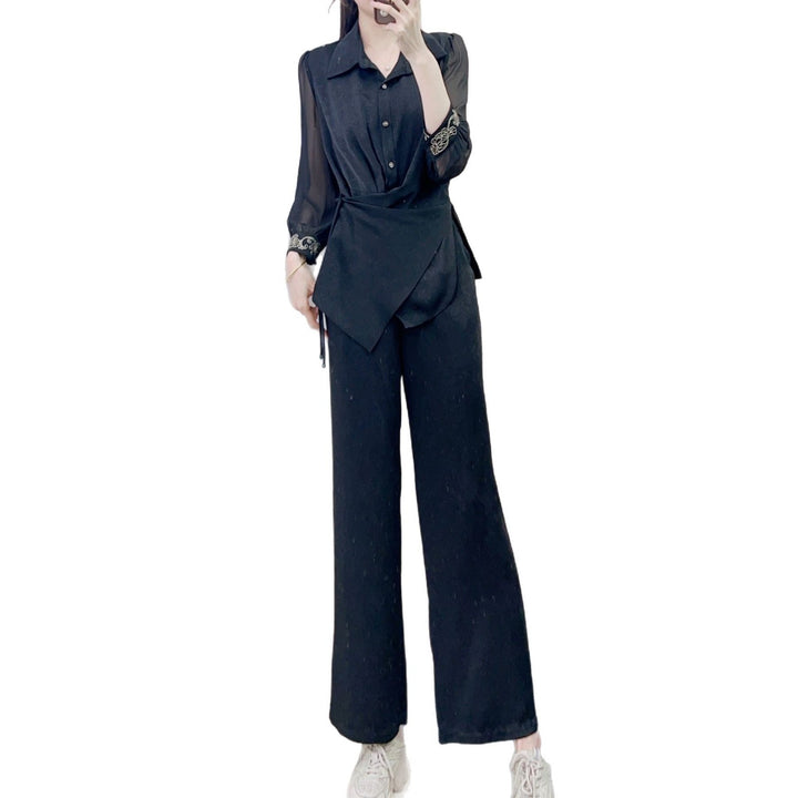Dame Elegant og behagelig bluse med vide bukser Stilla