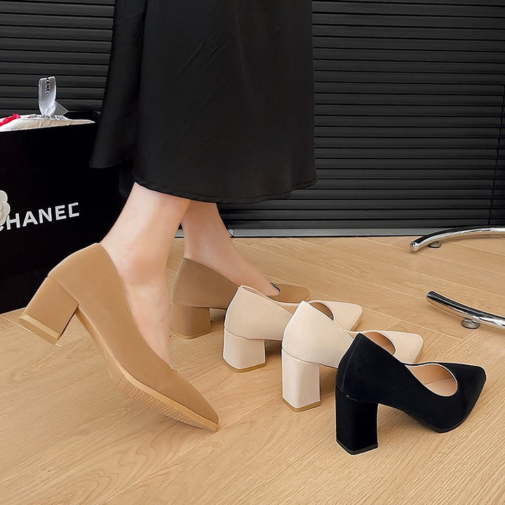 Dame elegante pumps med moderne design Stilla