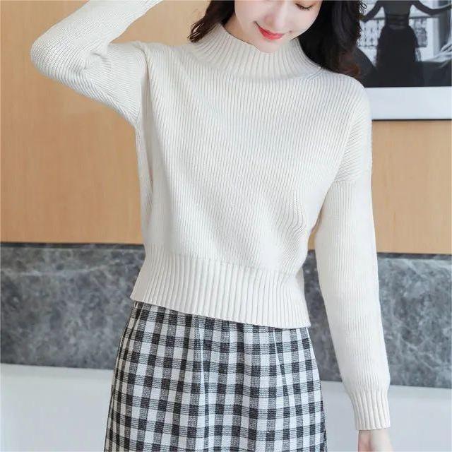 Kvinders casual strikket sweater med høj krave og fine ribdetaljer Stilla