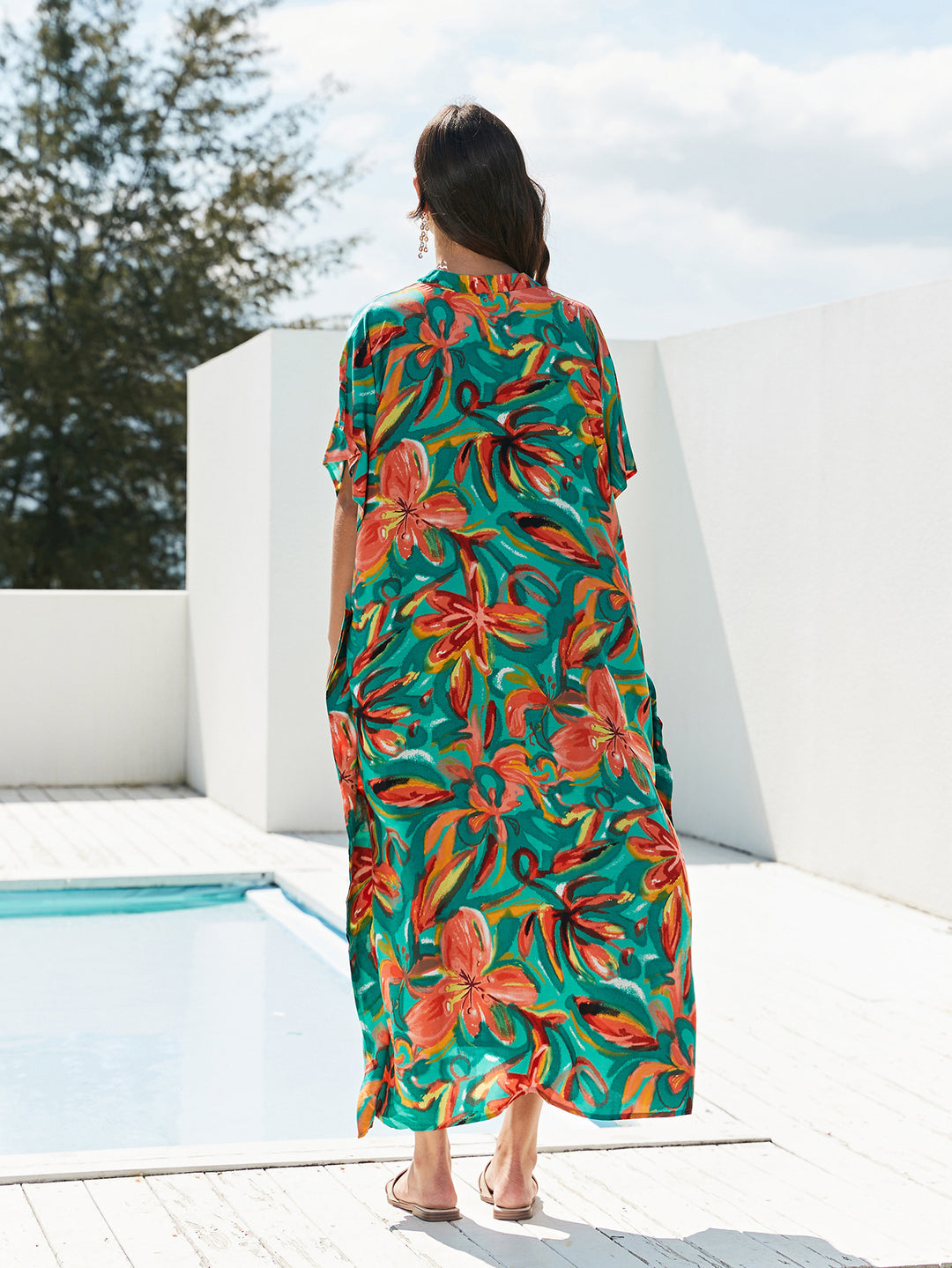 Dame Kaftan med floraltryk og fine detaljer Stilla