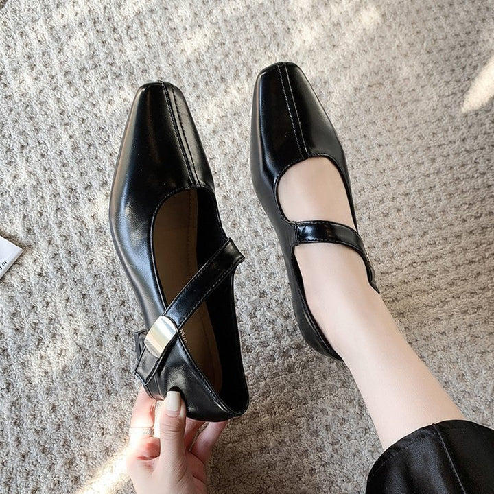 Damer Ballerinas med elegant ankelrem og moderigtigt design Stilla