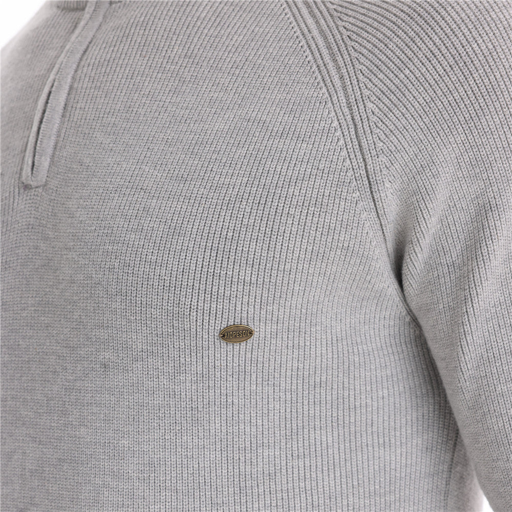 Herre ståkravepullover med elegant struktur og praktisk halvlynlås Stilla