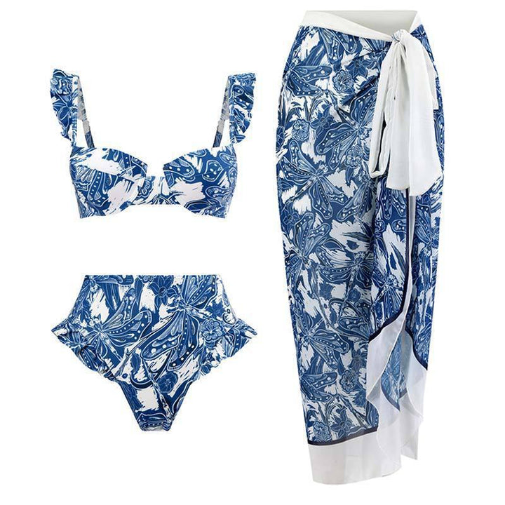 Dame bikini sæt med elegant flæse detaljer og stilfuld overkjole Skovae