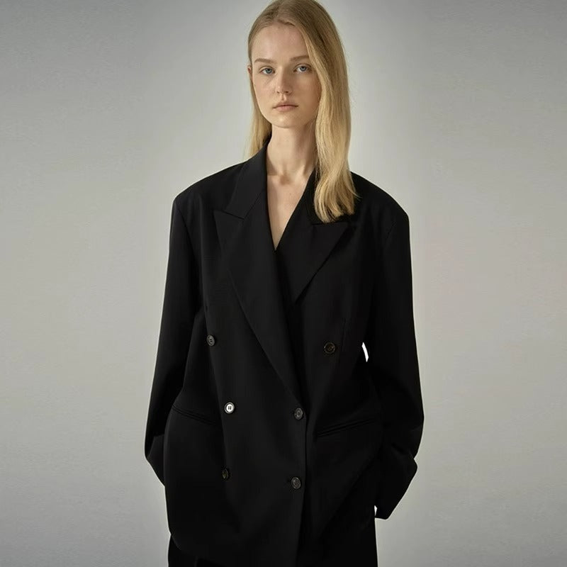 Kvinders Fashionable Stilfuld Blazer med Dobbelt Knapperække og Oversized Snit Stilla