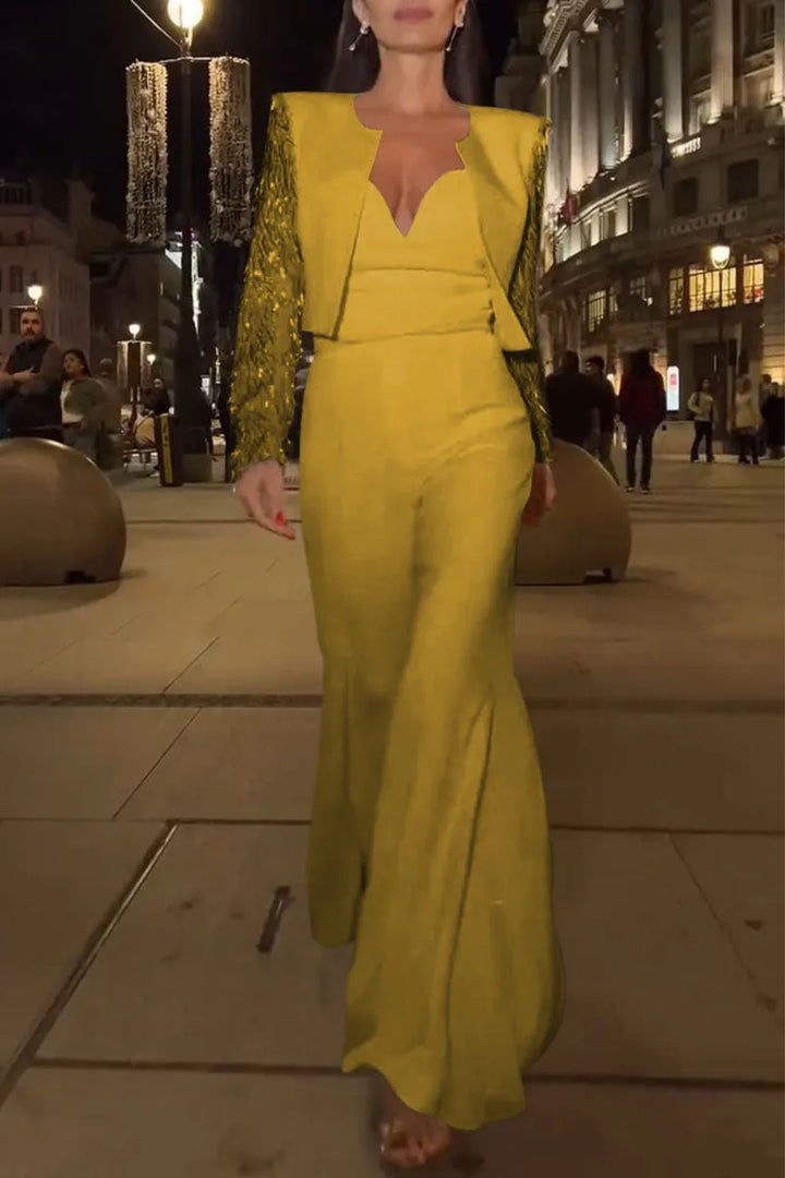 Dame Elegant jumpsuit med raffineret V-udskæring og svingende ben Stilla