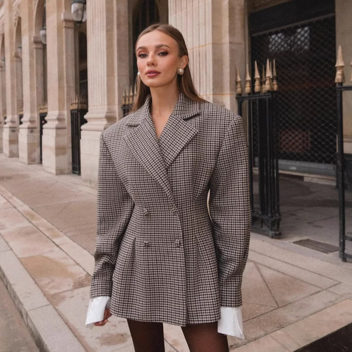 Kvinders oversized ternet blazer med dobbeltknaplukning Stilla