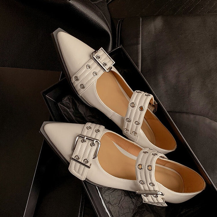 Dame Mode Slippers med elegante spænder og spids design Stilla