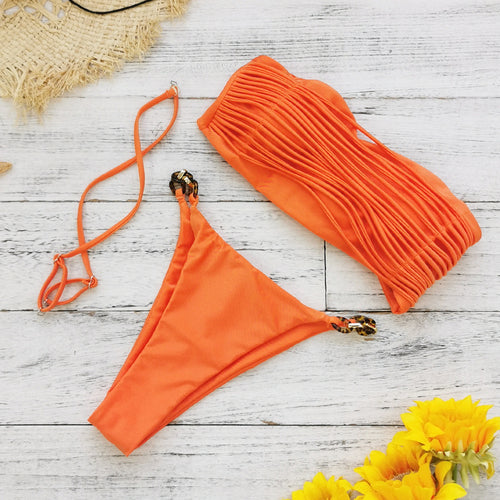 Dame bikini-sæt med innovativt flæsedesign og klassisk trekant-snit Stilla