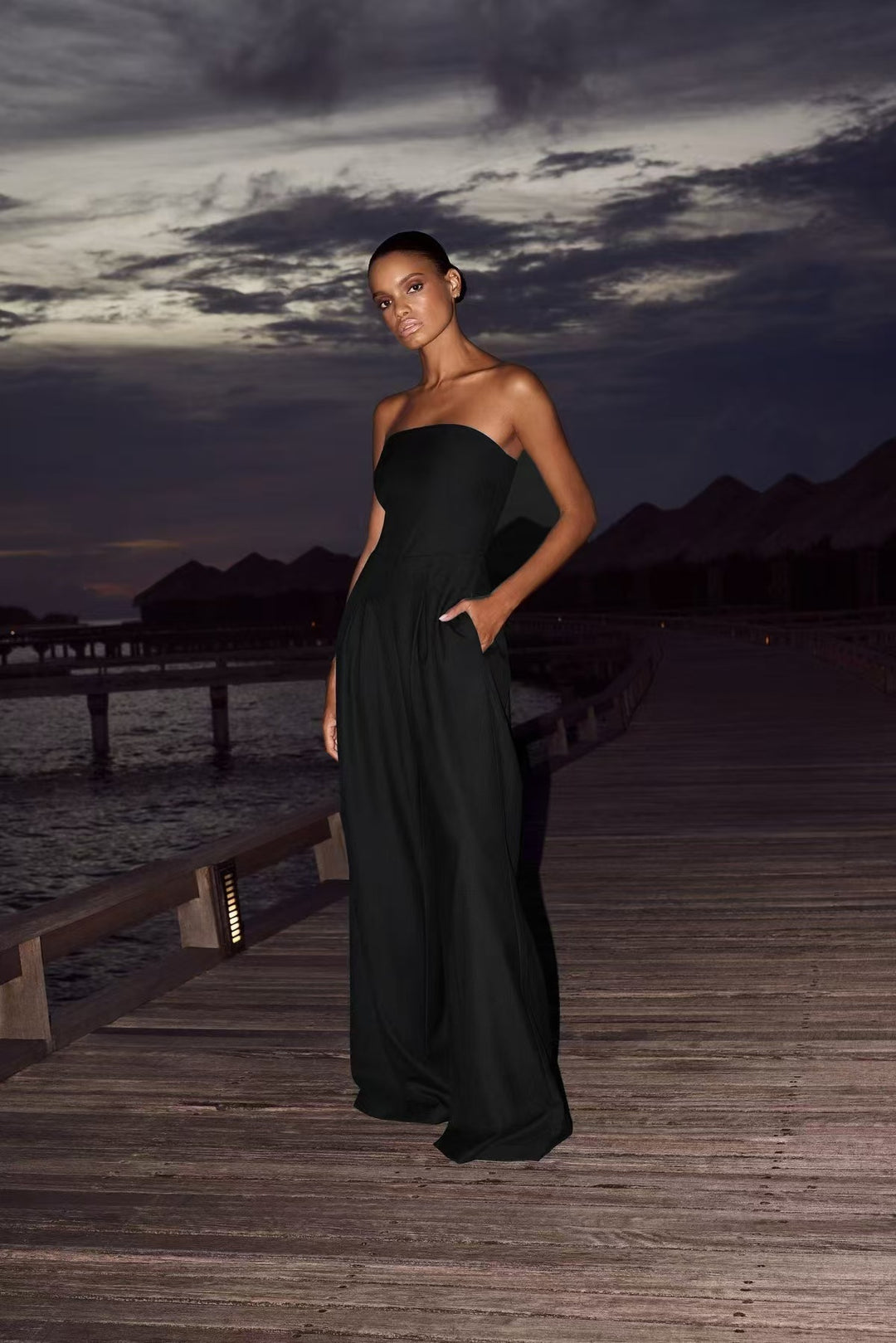 Dame Elegant Jumpsuit med smal overdel og bredt ben Stilla