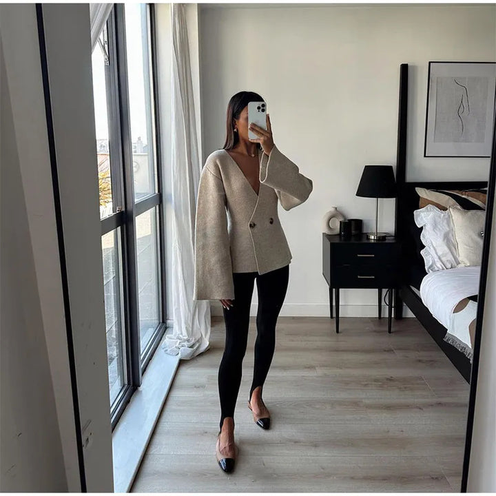 Kvinderne trendy cardigan med asymmetrisk snit og store knapper Stilla