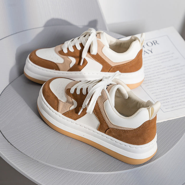 Dame sneakers med sporty design og åndbare materialer Stilla