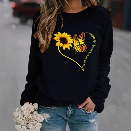 Kvinders sweatshirt med grafisk sommerfugl og solskinsmotiv Stilla