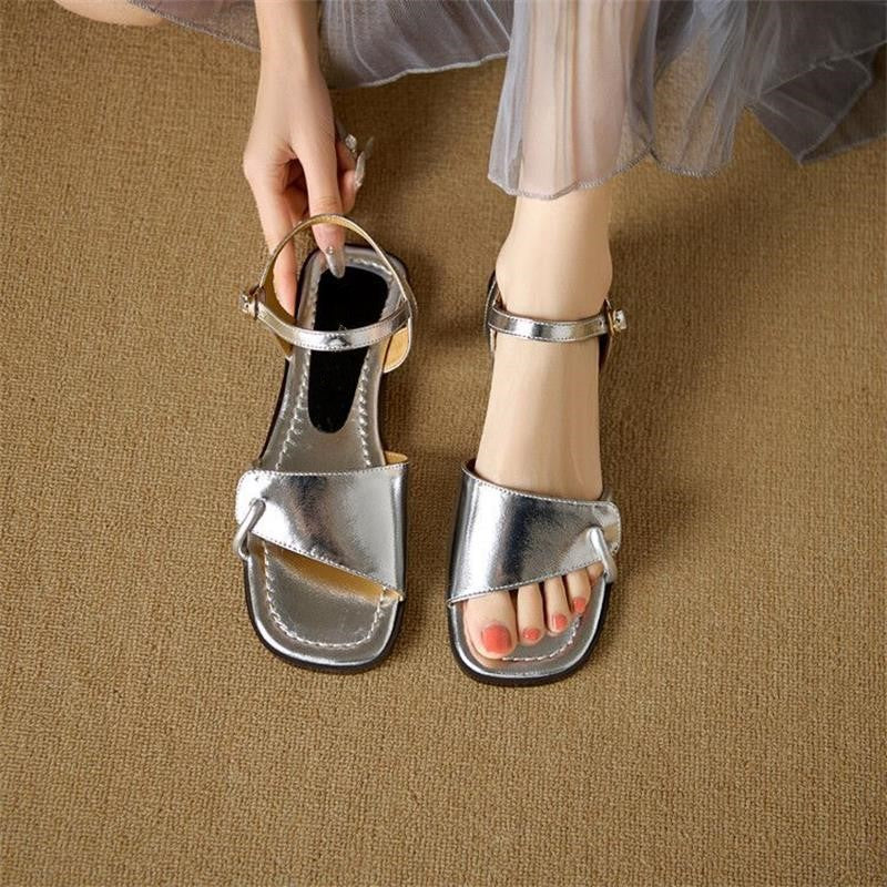 Dame sandaler med elegant remdesign og komfortabel indersål Stilla