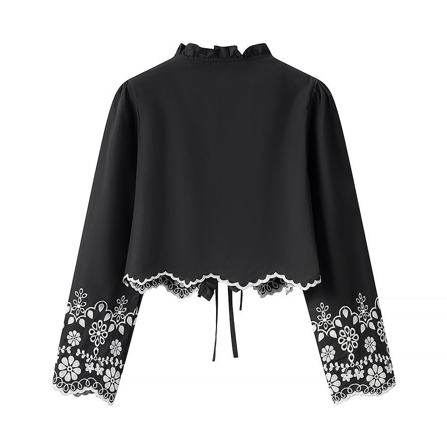 Dame elegant bluse med florale broderi detaljer og flæseudskæring Stilla
