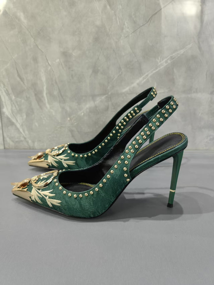 Femme Slingback-hæle med elegante dekorationer Stilla