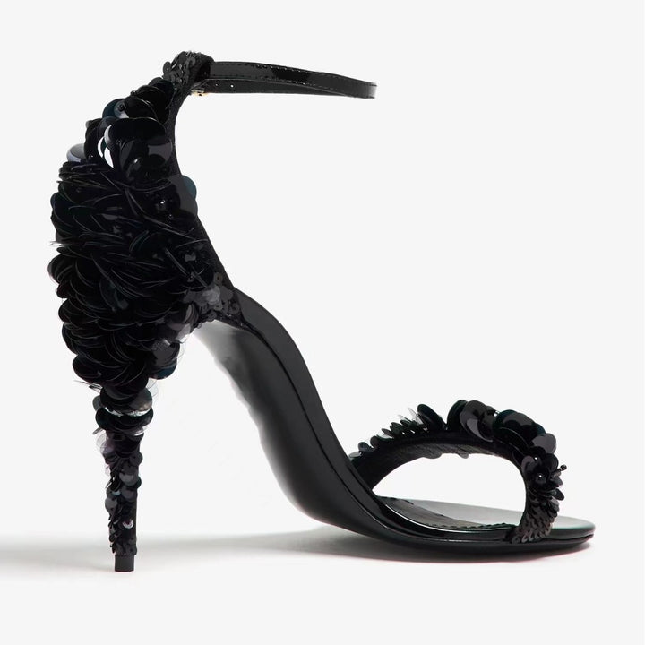 Femme Højhælede Sandaler med florale udsmykninger Stilla