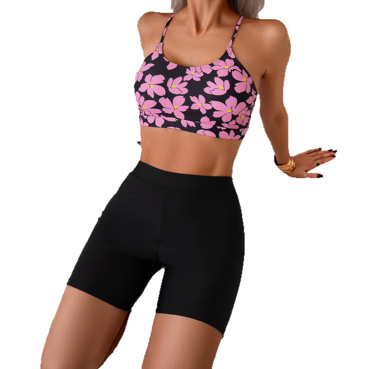 Dame Sport-badeoberdel med blomstermønster og højskårne shorts Stilla