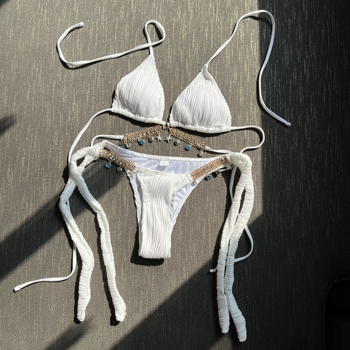 Dame bikini-sæt med luksuriøse rib-strukturer og funklende dekorationer Stilla