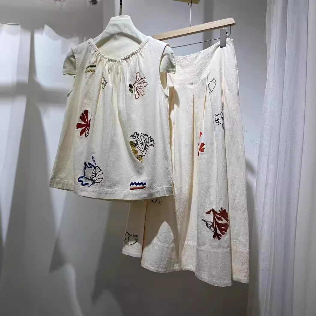 Dame knælang nederdel med kunstneriske broderier Stilla