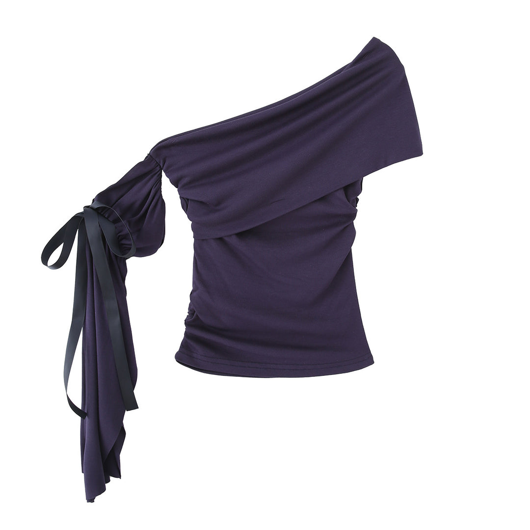 Dame asymmetrisk top med draperinger og dekorativ snor Stilla