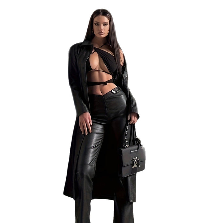 Dame tætsiddende Cut-Out top med asymmetrisk design Skovae