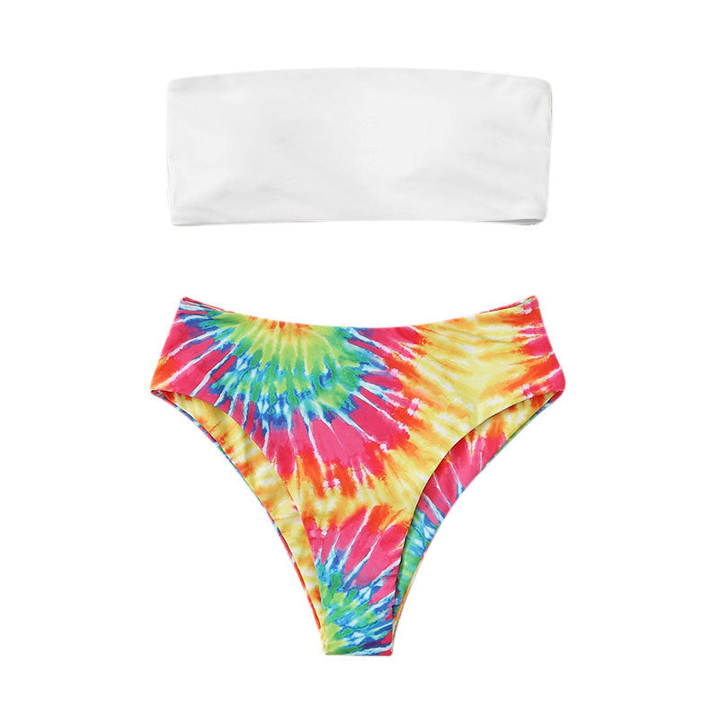 Dame bandeau-bikini i trendy batikmønster Skovae