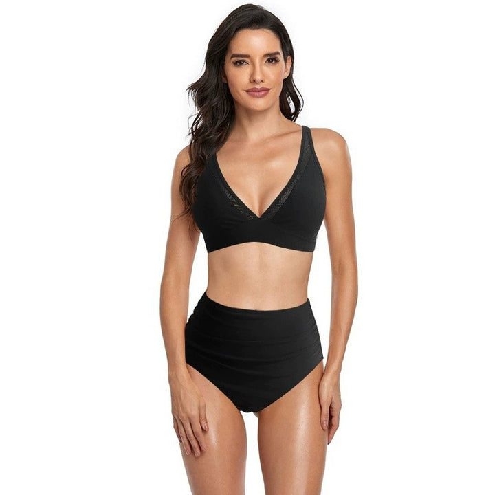Dame bikini-sæt med højt skåret trusser og moderne kryds-rem-design Skovae