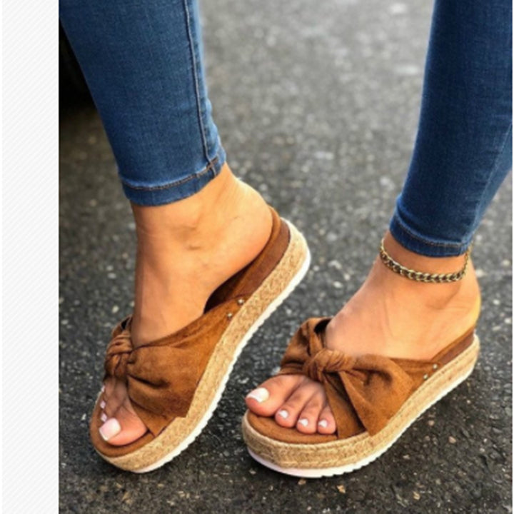 Dame komfortable sommer-sandaler med flettet design og moderne sløjfeakkent Stilla