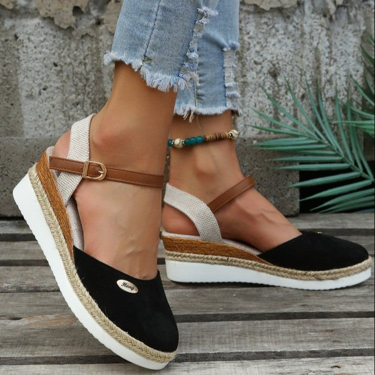 Dame Wedge-sandaler med flettet remdesign og komfortabelt fodseng Stilla